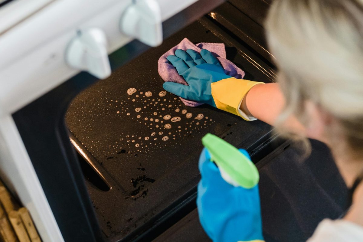 How To Clean An Oven