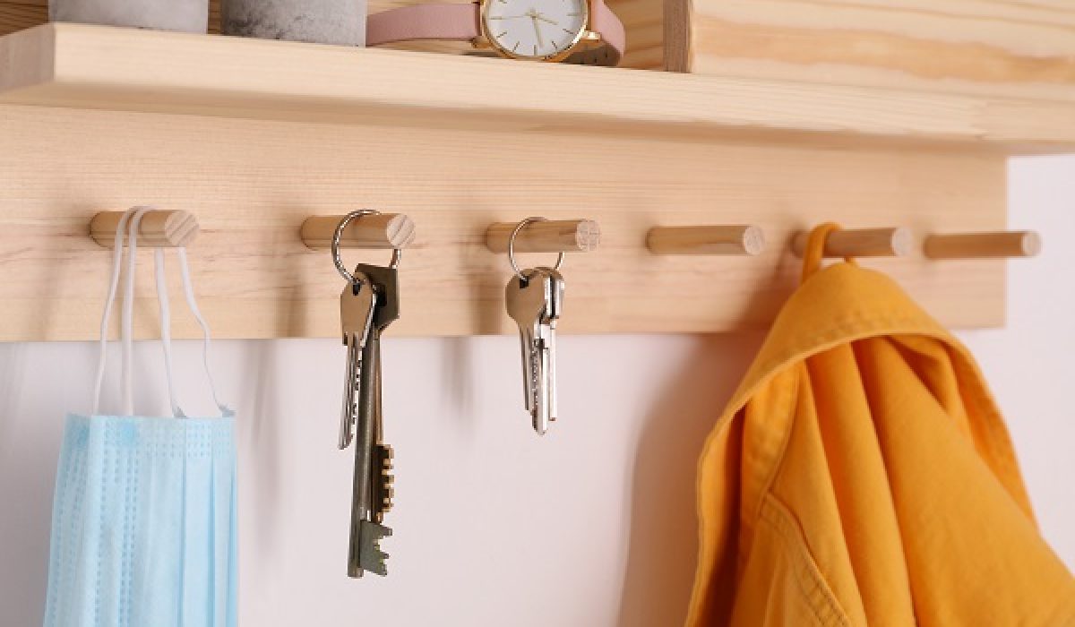 Wooden,Hanger,For,Keys,With,Different,Stuff,On,White,Wall,